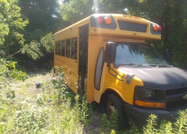 2011 CHEVROLET Express