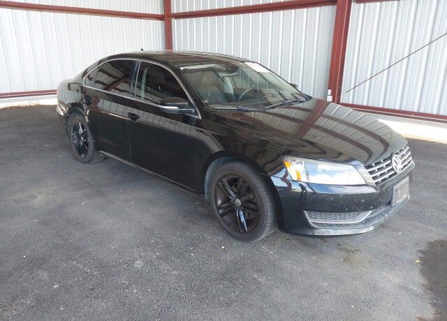2014 VOLKSWAGEN Passat