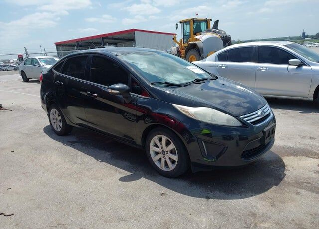 2013 FORD Fiesta