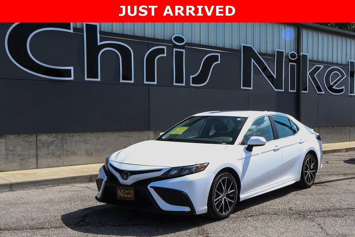 2024 TOYOTA Camry