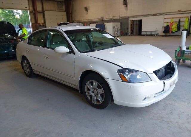 2005 NISSAN Altima