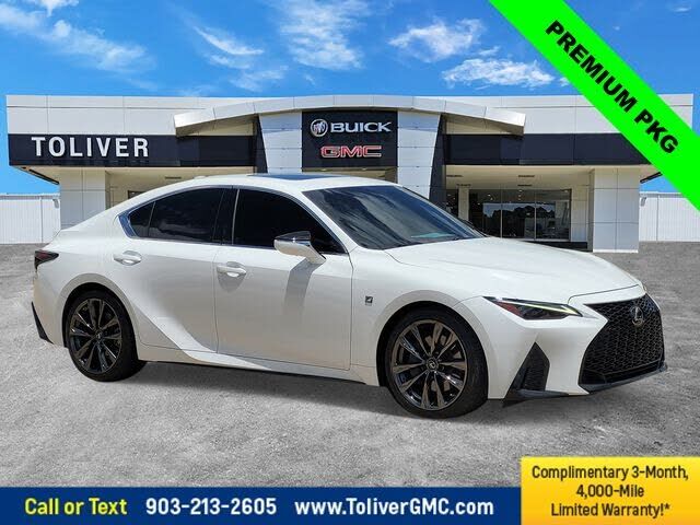 2022 LEXUS IS