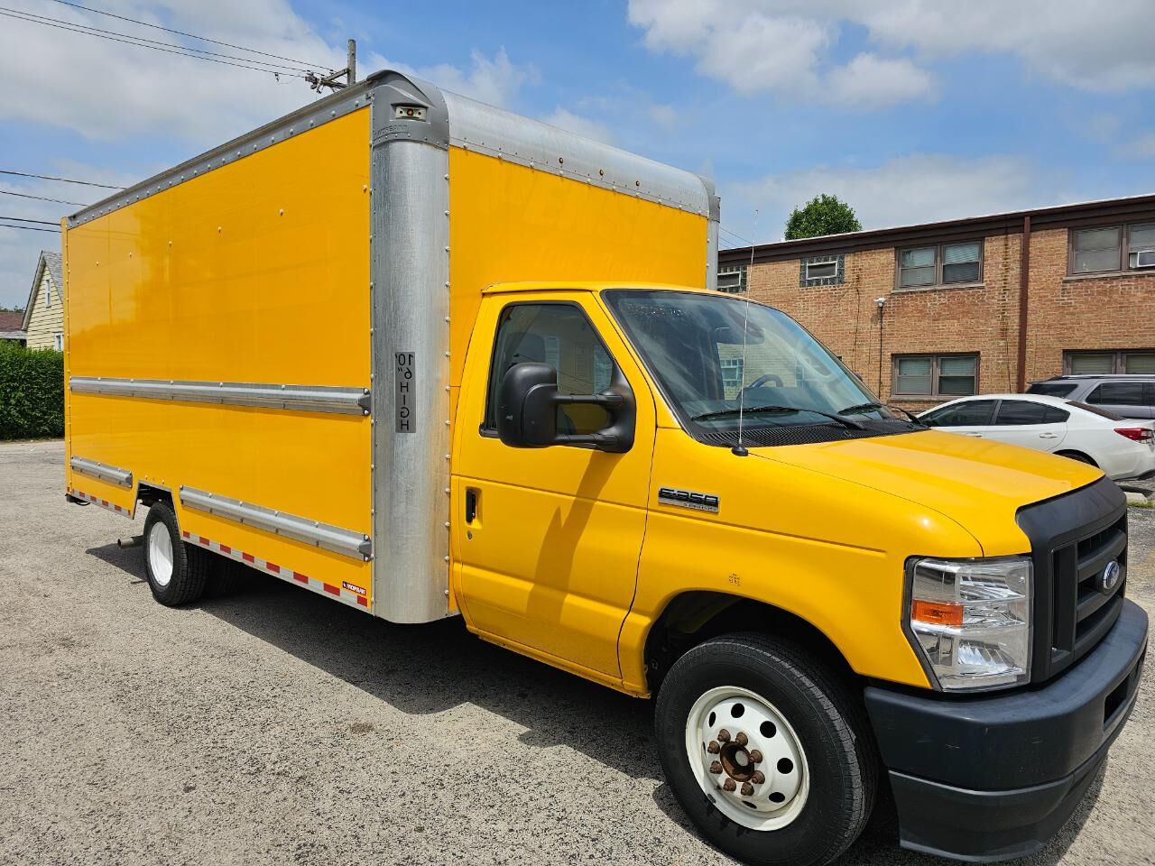 2022 FORD E-350
