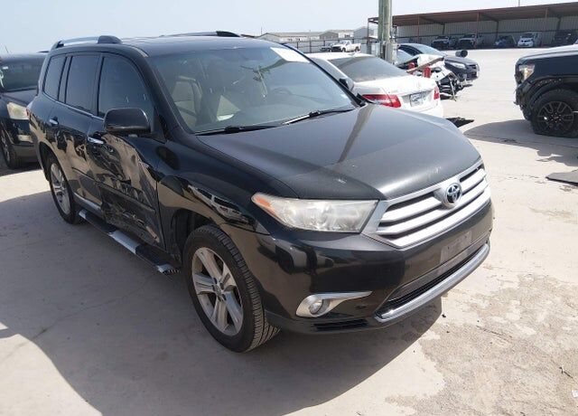 2012 TOYOTA Highlander