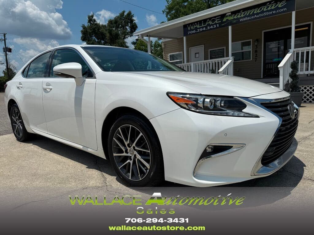 2016 LEXUS ES
