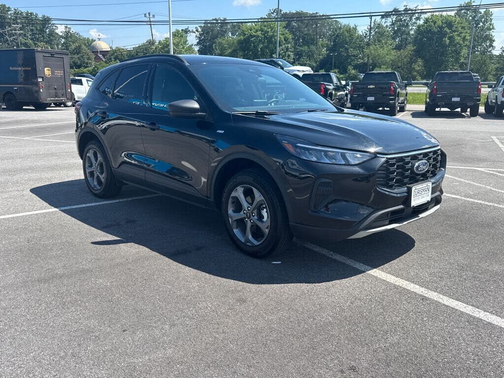 2025 FORD Escape