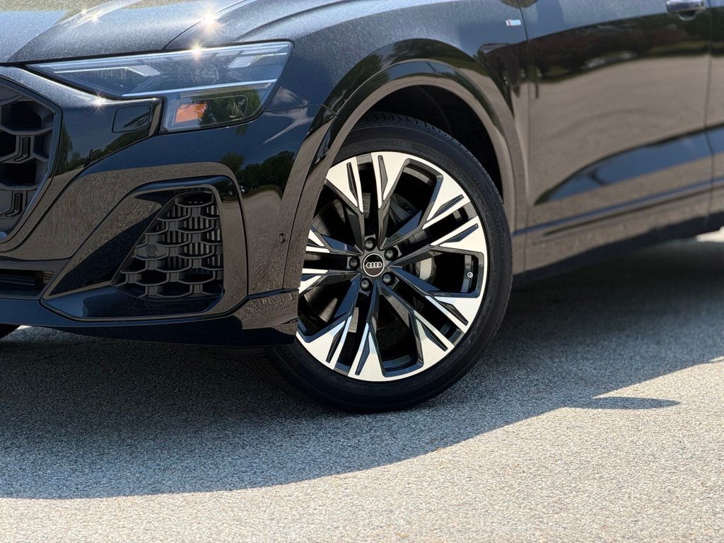 2026 Audi Q8
