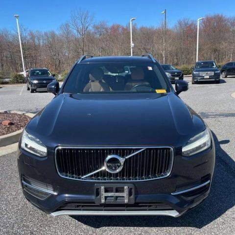 2017 VOLVO XC90