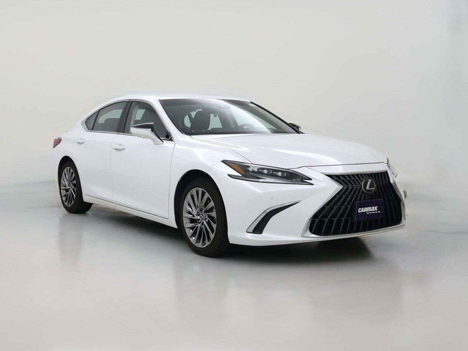 2025 LEXUS ES