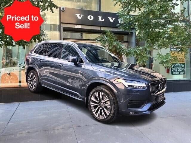 2022 VOLVO XC90