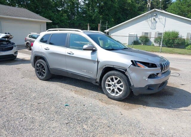 2017 JEEP Cherokee