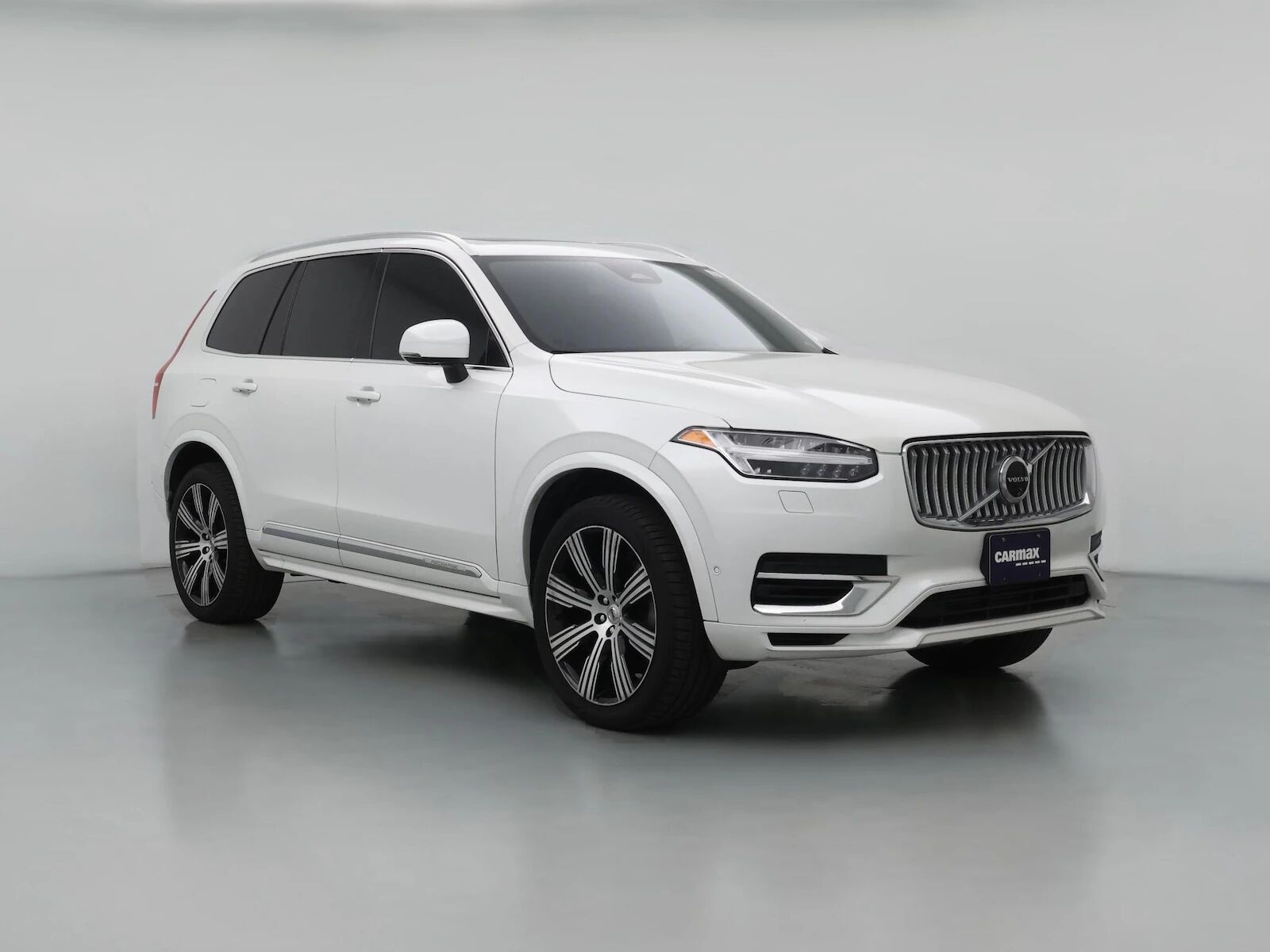 2024 VOLVO XC90