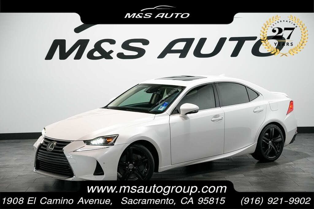 2017 LEXUS IS