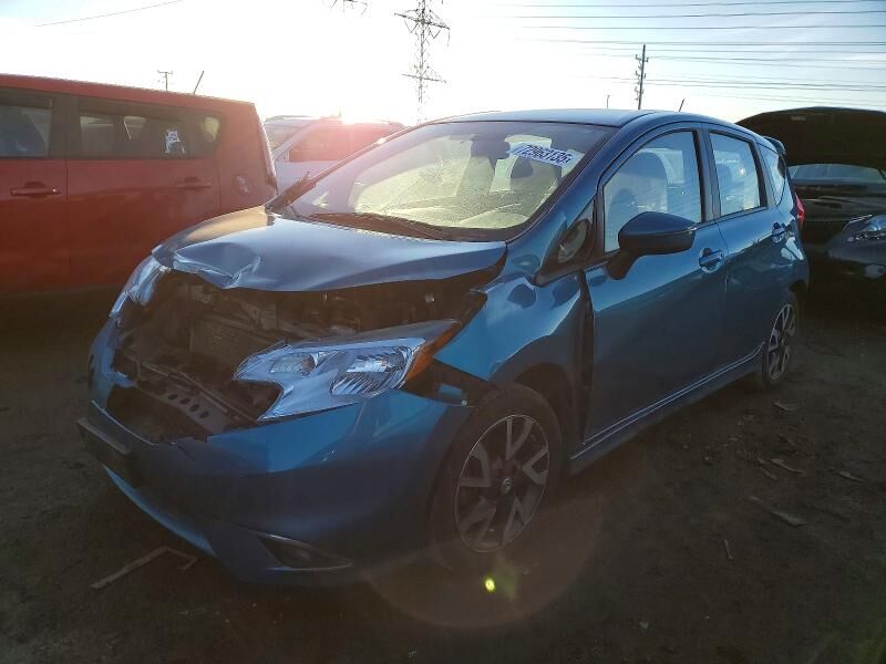 2015 NISSAN Versa