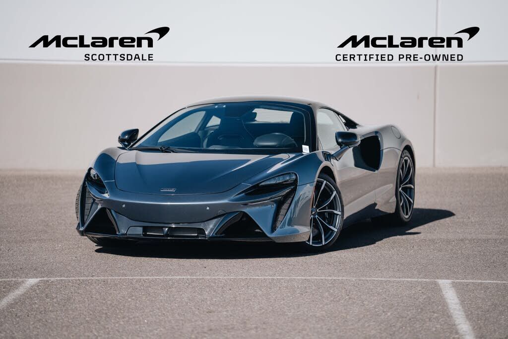 2023 MCLAREN ARTURA