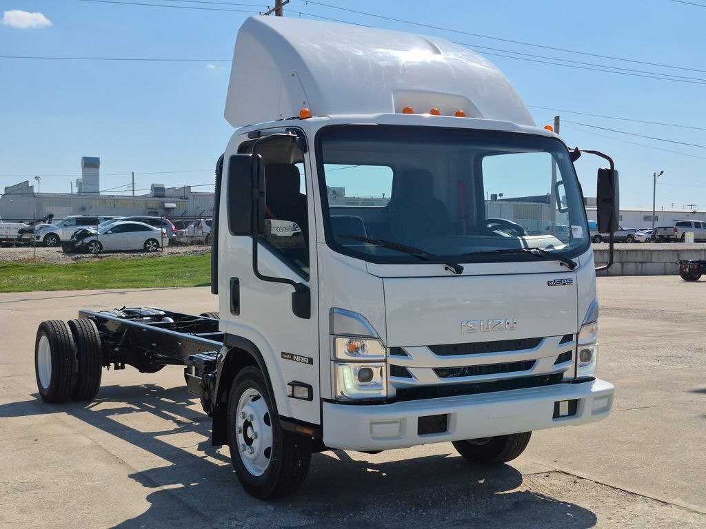 2026 ISUZU NRR