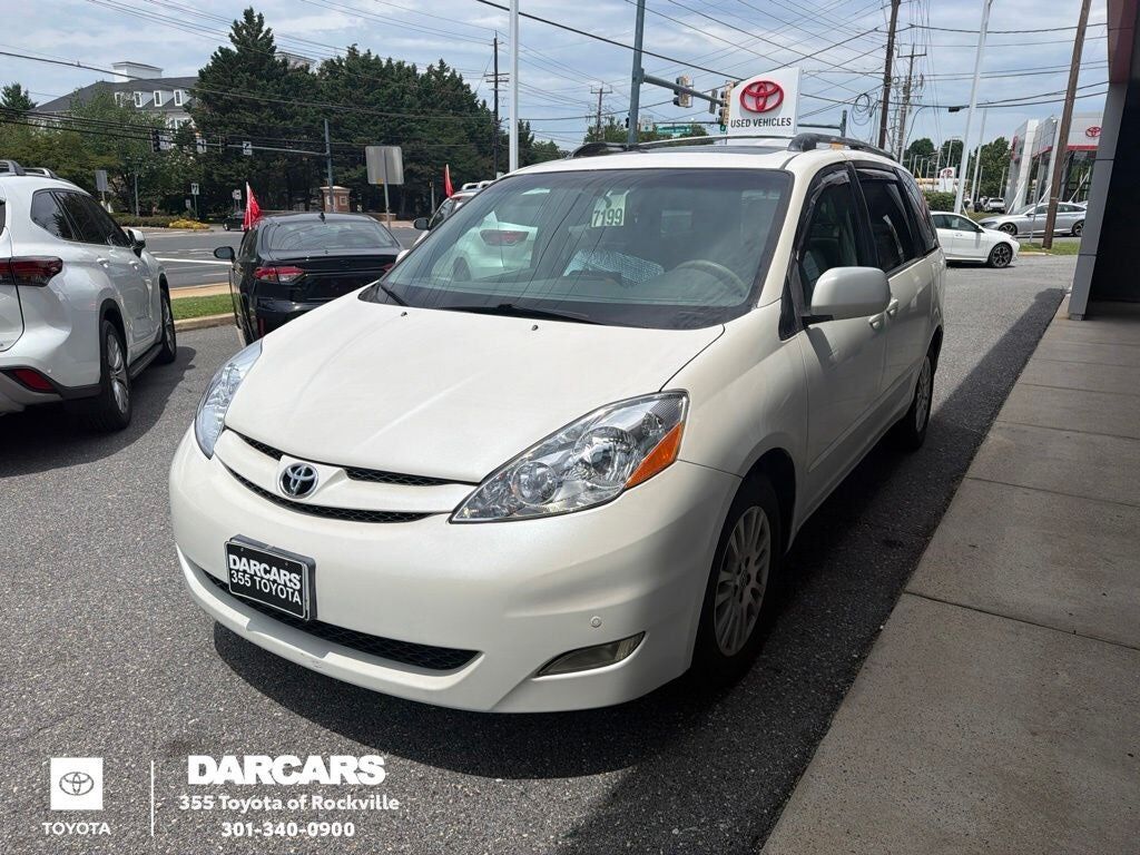 2009 TOYOTA Sienna