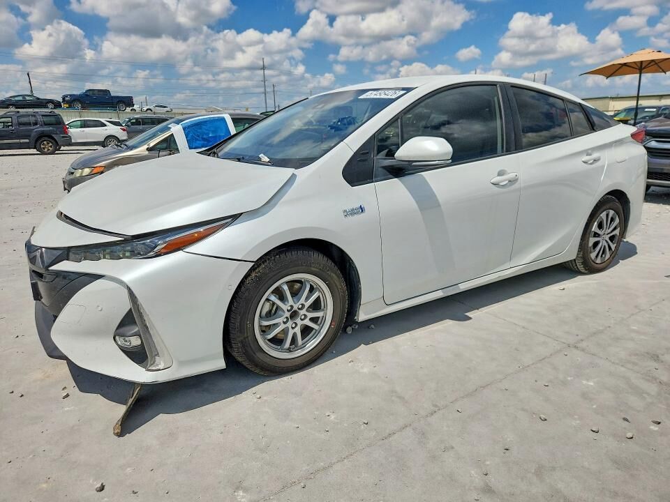 2021 TOYOTA Prius