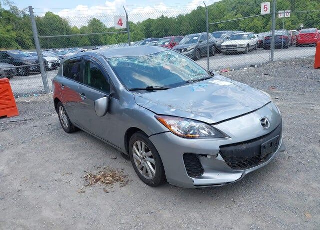 2013 MAZDA Mazda3