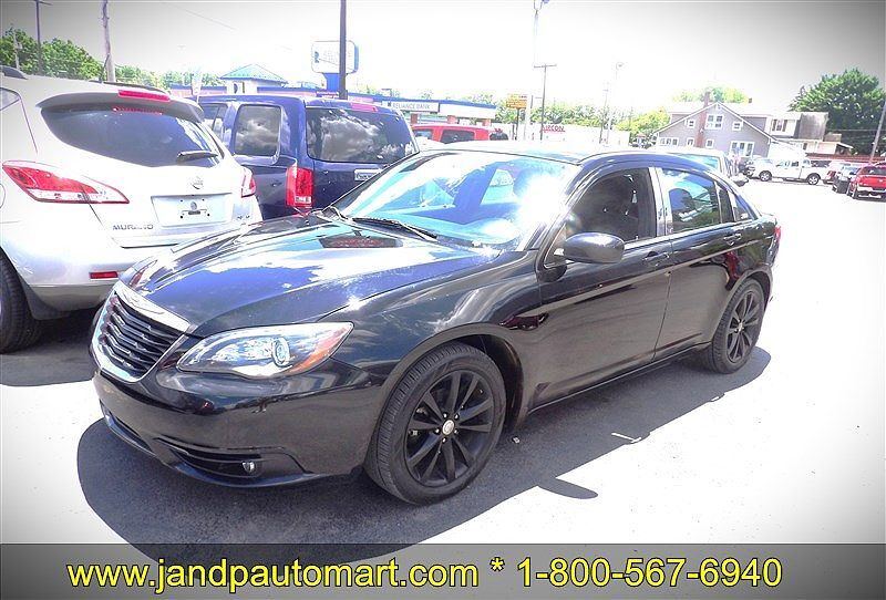2012 CHRYSLER 200