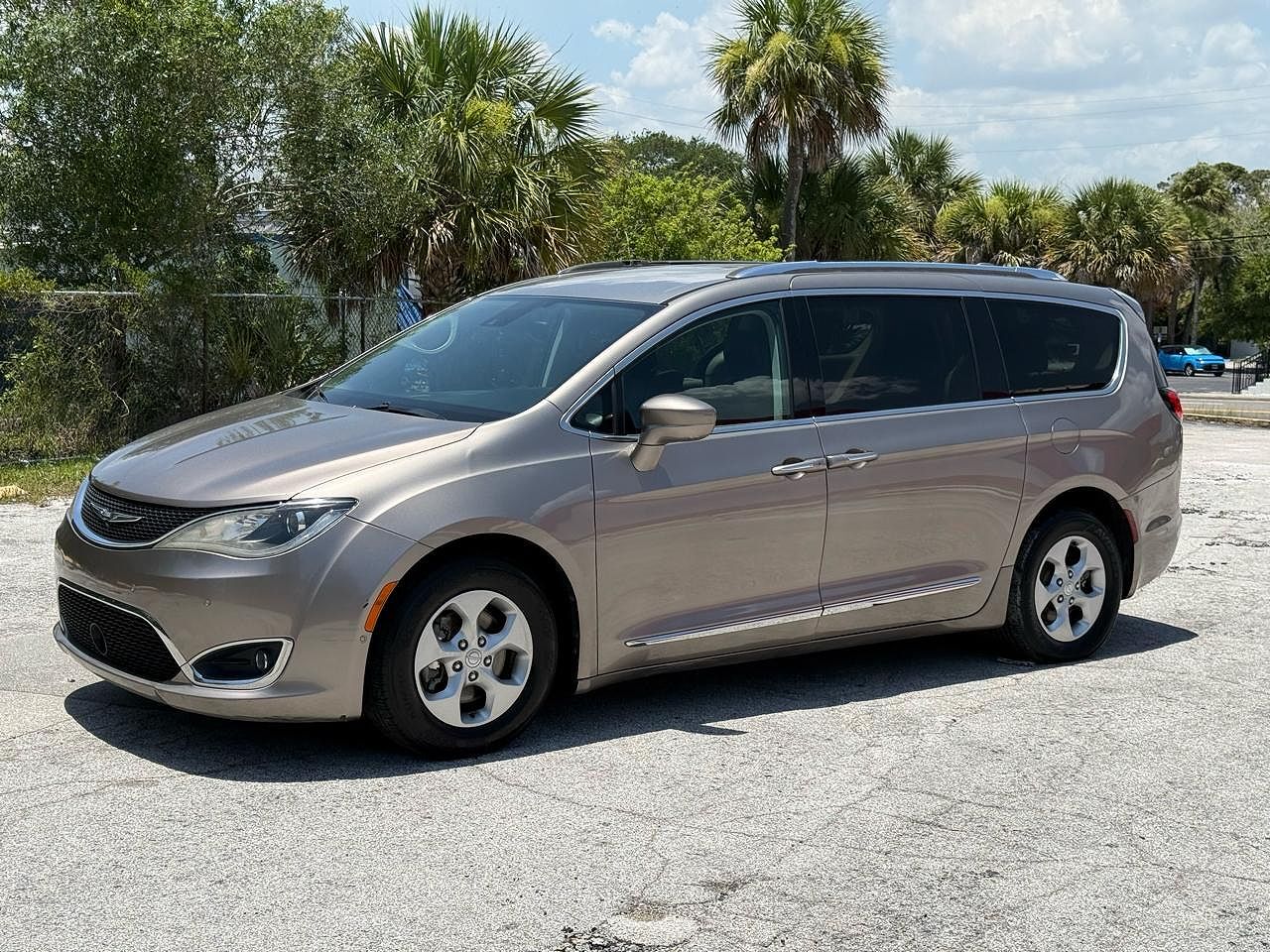 2017 CHRYSLER Pacifica