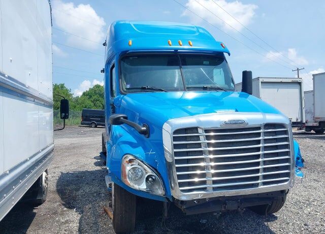 2014 FREIGHTLINER Cascadia