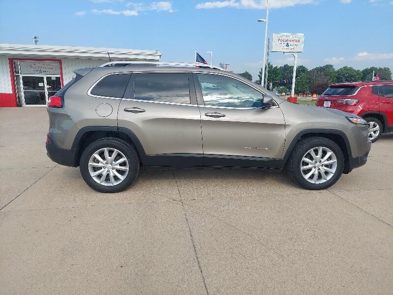 2017 JEEP Cherokee