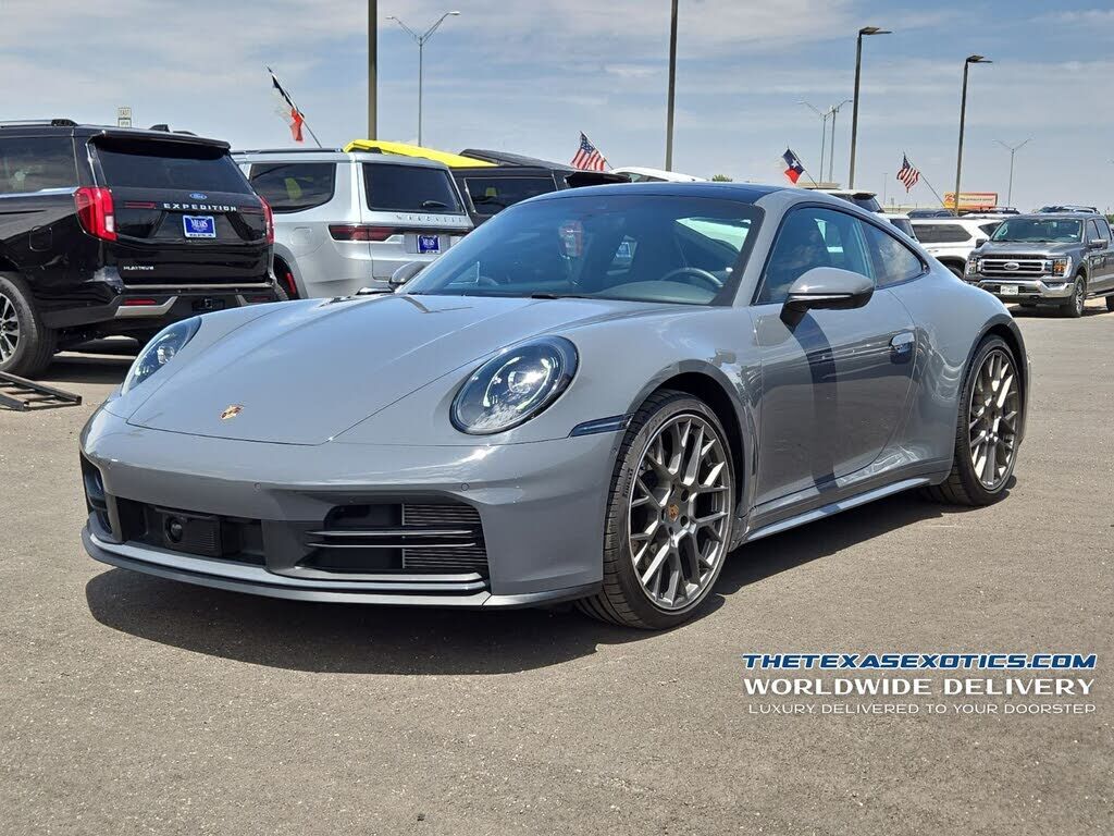 2025 PORSCHE 911