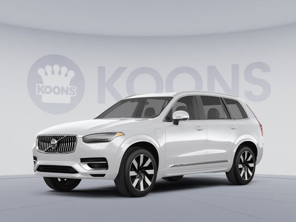 2023 VOLVO XC90