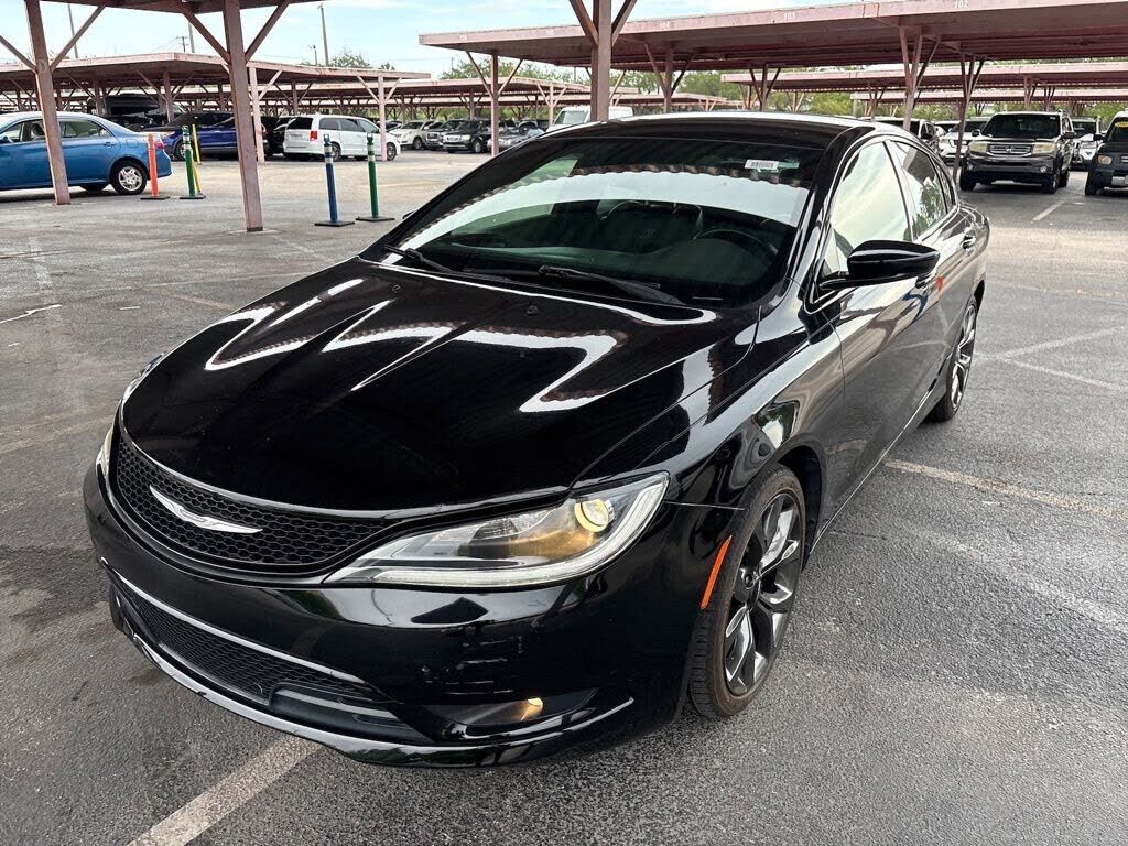2016 CHRYSLER 200