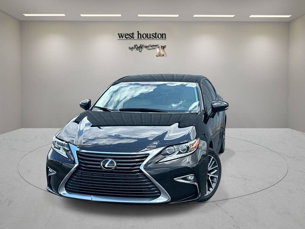 2018 LEXUS ES