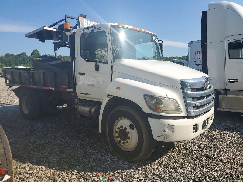 2020 HINO Conventional Type Truck