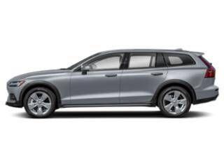 2022 VOLVO V60CC