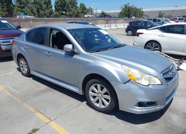 2012 SUBARU Legacy