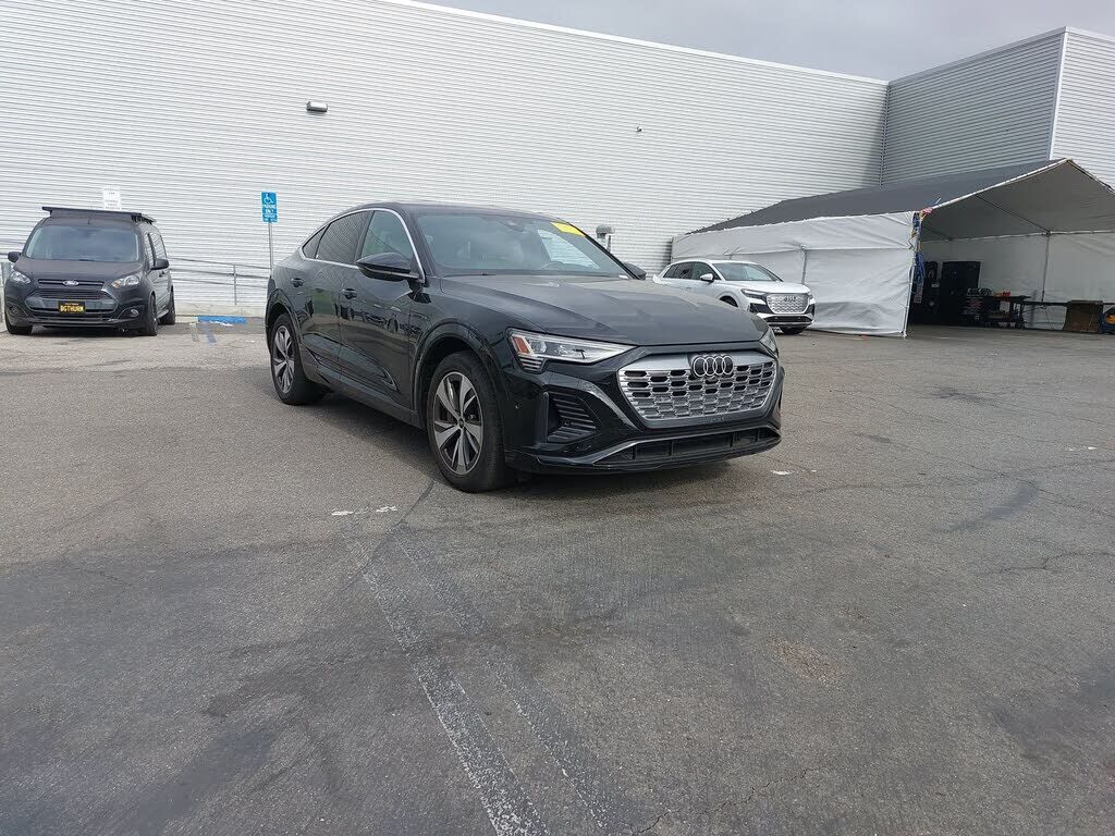 2024 Audi Q8