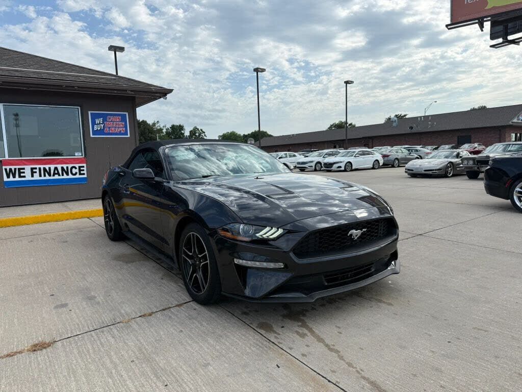 2022 FORD Mustang
