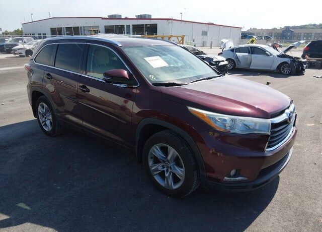 2016 TOYOTA Highlander