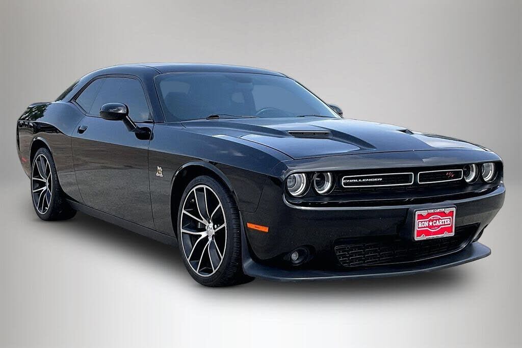 2016 DODGE Challenger
