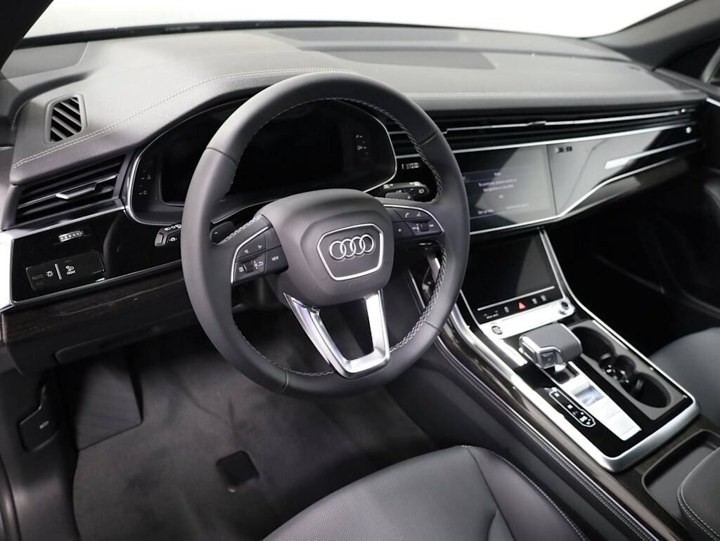 2026 Audi Q8