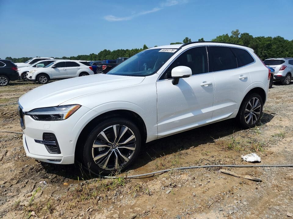 2022 VOLVO XC60