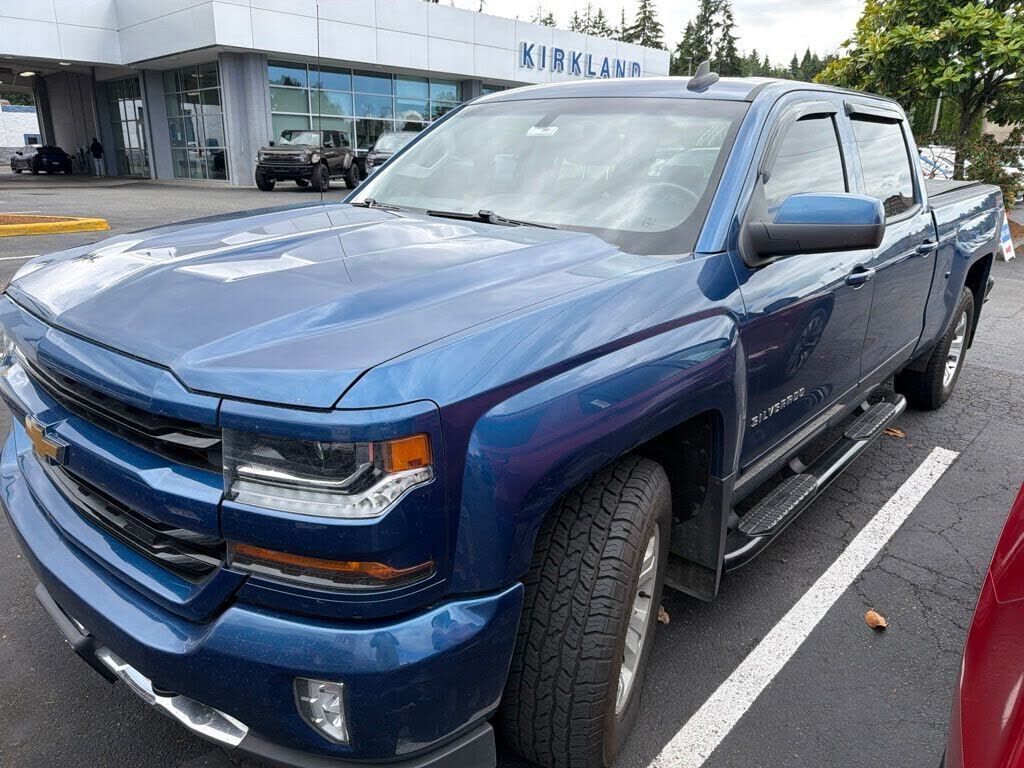 2017 CHEVROLET Silverado