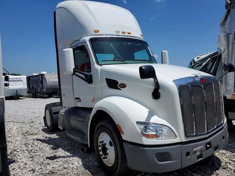 2018 PETERBILT 579