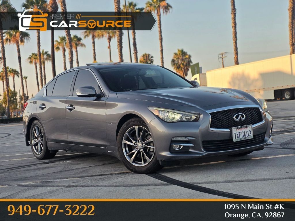 2017 INFINITI Q50