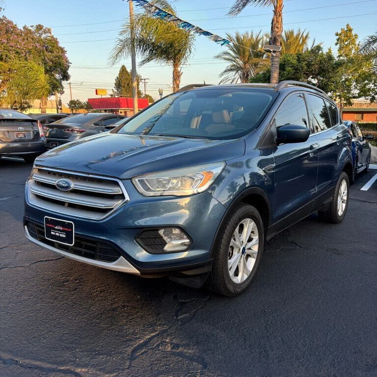 2018 FORD Escape