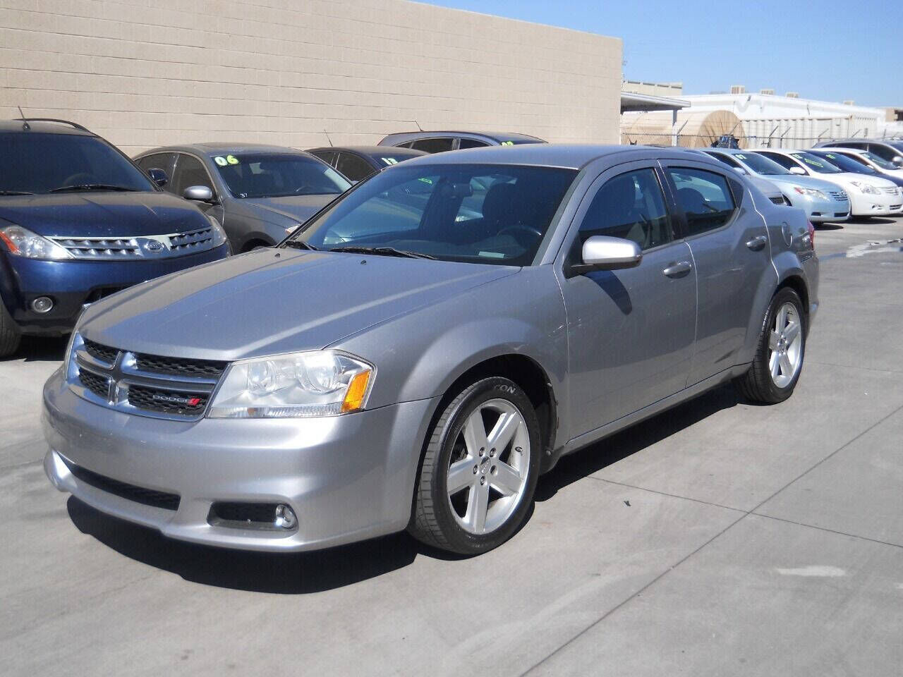 2013 DODGE Avenger