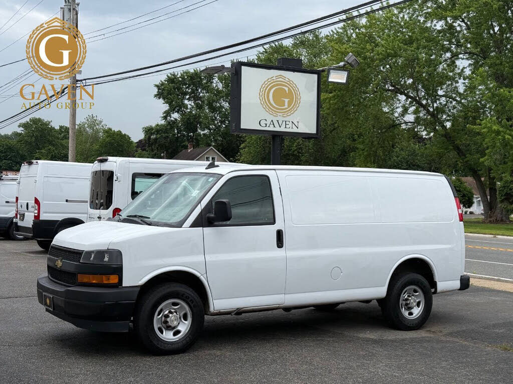 2020 CHEVROLET Express