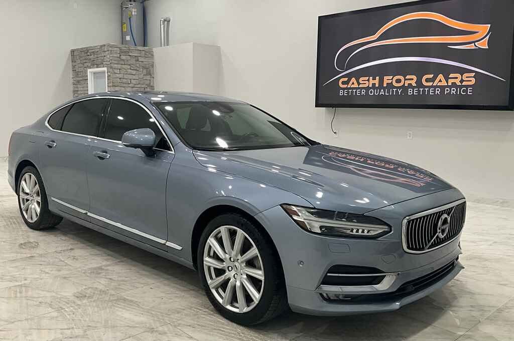 2017 VOLVO S90