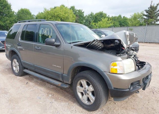 2004 FORD Explorer