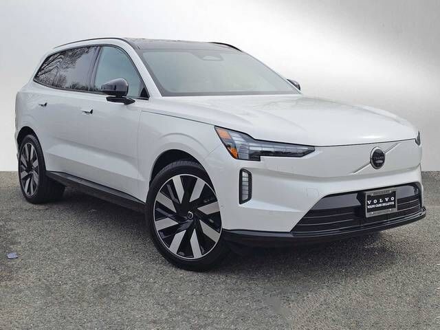 2026 VOLVO EX90