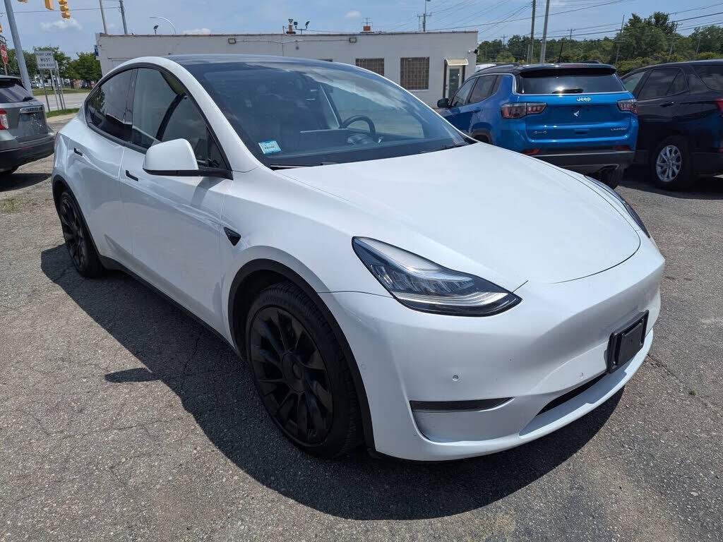 2021 TESLA Model Y